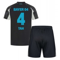 Bayer Leverkusen Jonathan Tah #4 Replika babykläder Tredjeställ Barn 2024-25 Kortärmad (+ korta byxor)